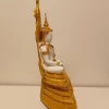 bb100010 siddende buddha gylden med røde sten