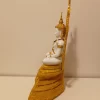 bb100010 siddende buddha gylden med røde sten