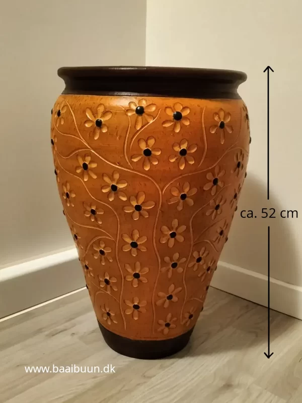 bb100040 gulvvase med blomstermotiv forfra