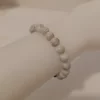bb100133 Armbånd med farvede sten 8mm
