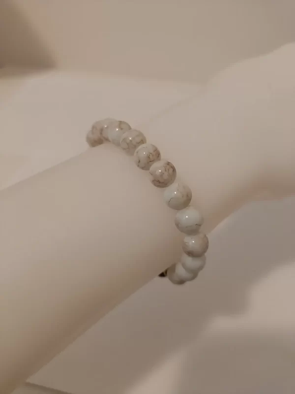 bb100133 Armbånd med farvede sten 8mm