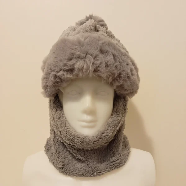 bb100311 Sød fleece tophue og halsedisse