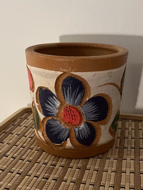 bb101041 Lille urtepotteskjuler med blomst 01